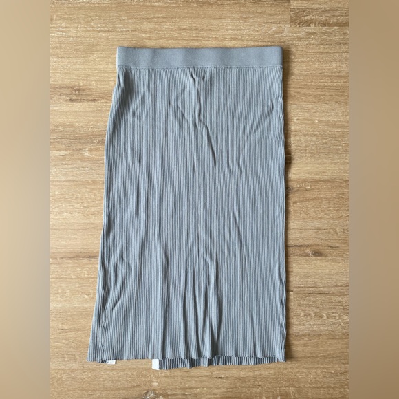 Medium, Mercer & Madison - Picture 4 of 4